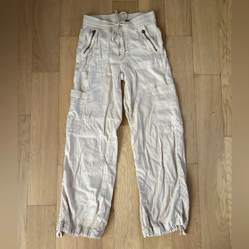 American Eagle Dreamy Drape Cargo Pants - Picture 2 of 6